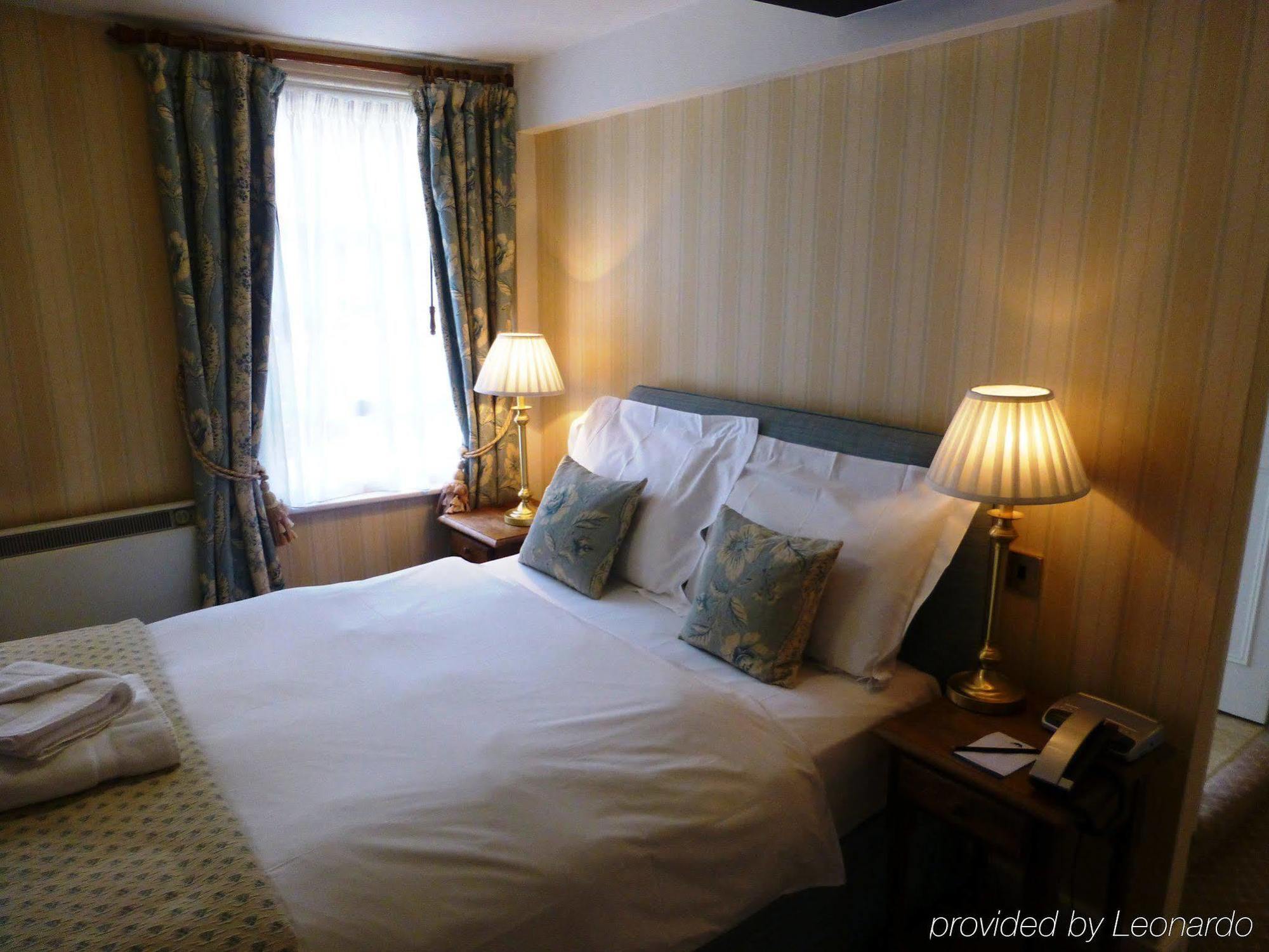 The Bear Hotel Devizes Exterior foto