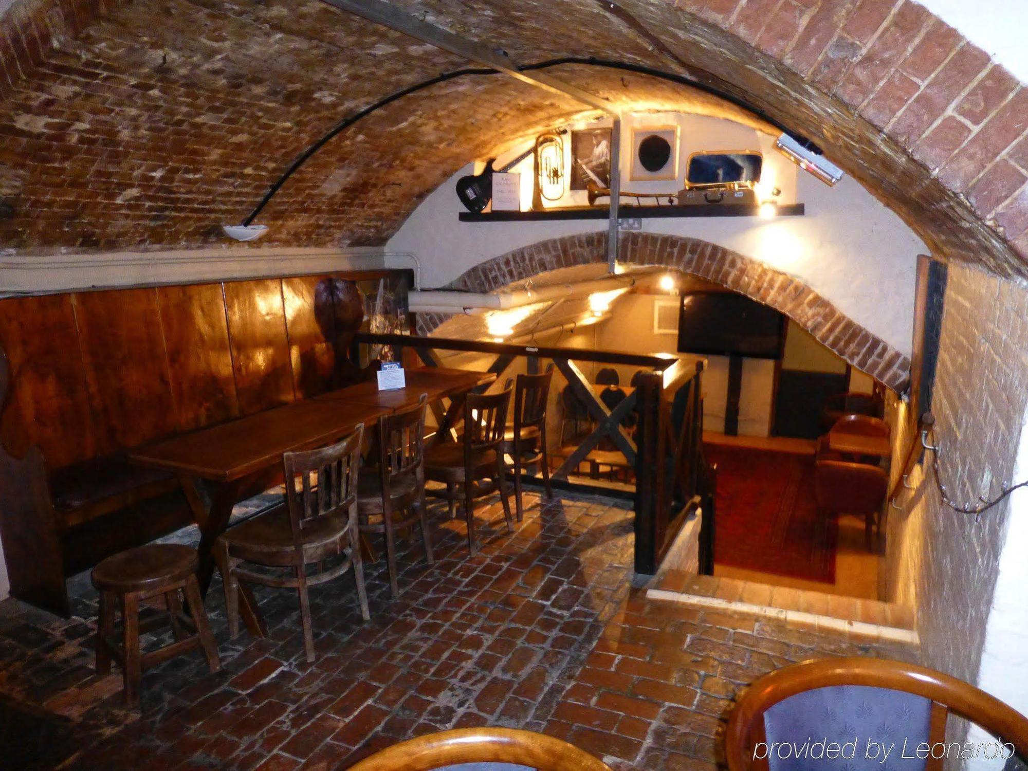 The Bear Hotel Devizes Exterior foto