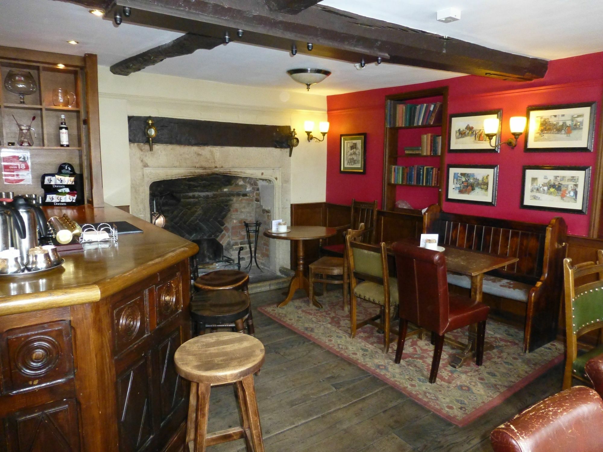 The Bear Hotel Devizes Exterior foto